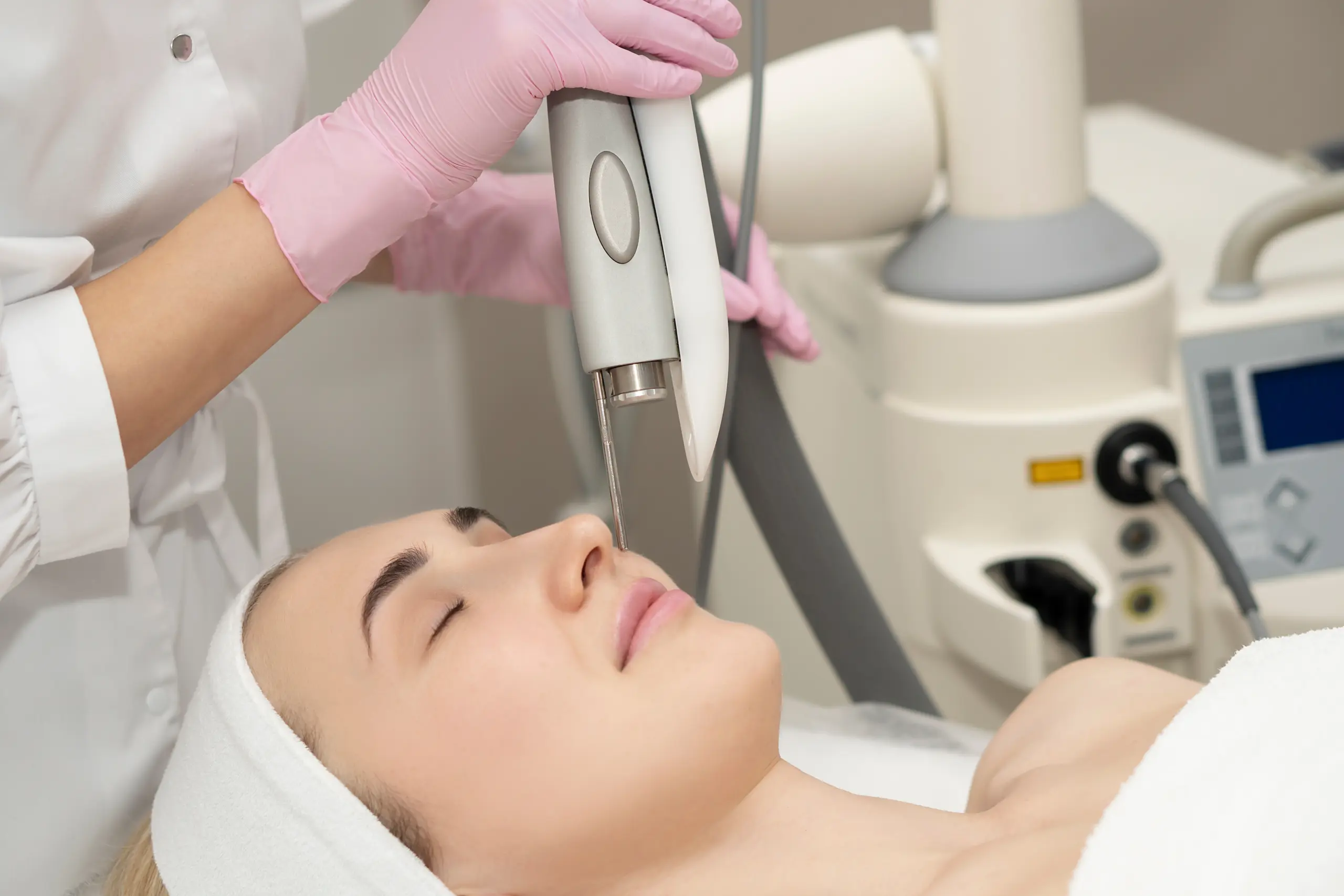 FOTONA vs CO₂ Lasers in Miami Lakes, FL Which Treatment Is Right for You